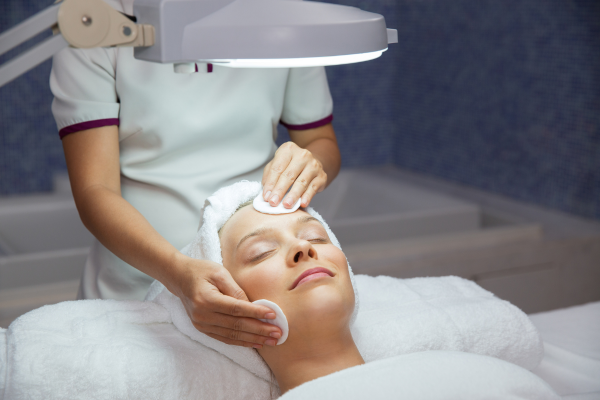 טיפול מזוטיקס – טכנולוגיית החום שמחדשת את העור מבפנים